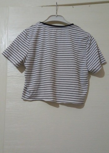 Beyaz Çizgili Baskılı Crop Top - Görsel 3