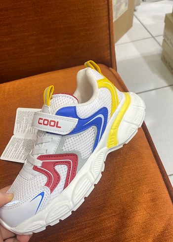 Renkli Çocuk Spor Ayakkabı Velcro - Görsel 2