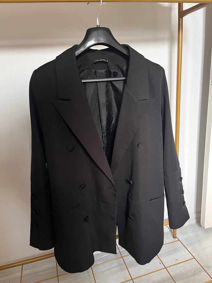 Siyah Düğmeli Kadın Blazer Ceket - Görsel 2