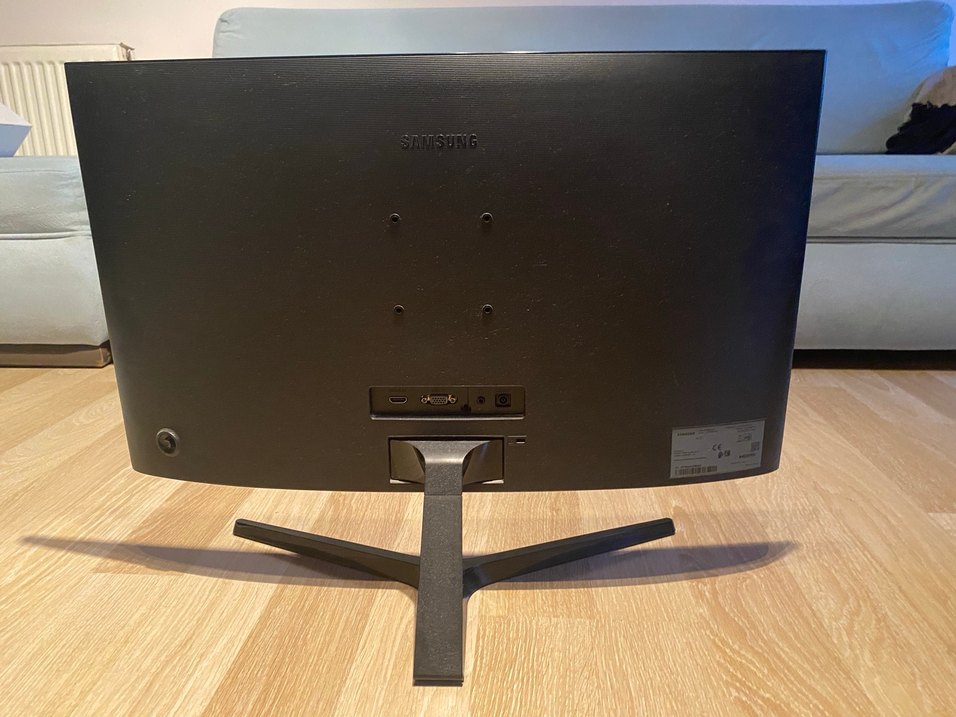 Samsung Kavisli Monitör - Görsel 2