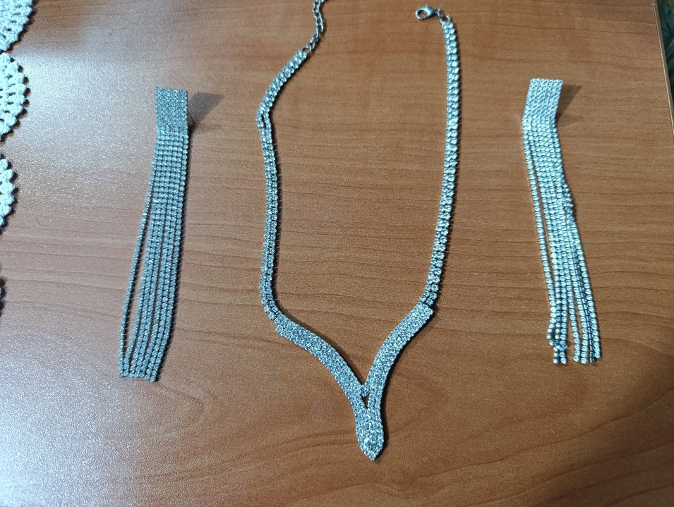 Payetli Kadın Takı Seti -  şeffaf taşlı - Görsel 3