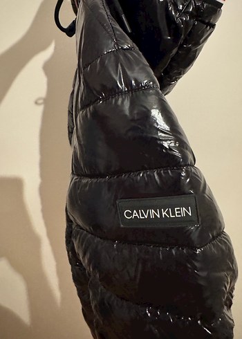 Sıfır Orijinal Calvin Klein Parlak Mont - Görsel 3
