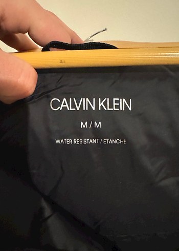 Sıfır Orijinal Calvin Klein Parlak Mont - Görsel 6