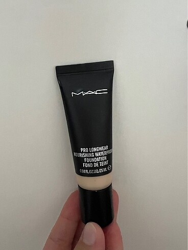 Mac pro longwear suya dayanıklı fondoten ? i doludur