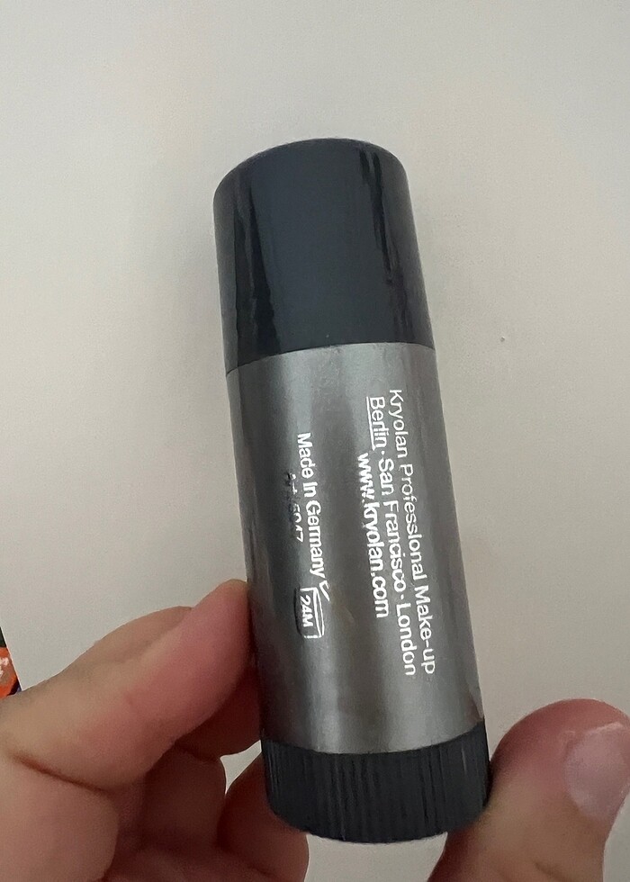 Kryolan kontür stick olarak kullanıyordum ben bu tonu - Görsel 3