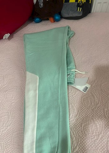 Yeşil Baskılı Bol Kesim Kadın Eşofman Altı - Görsel 3