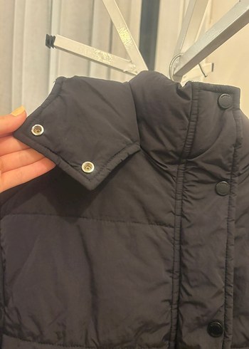 Siyah Kapüşonlu Kadın Kışlık Mont - Görsel 9