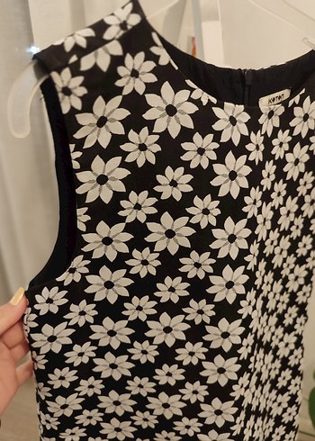 Çiçek Desenli elbise - Görsel 4