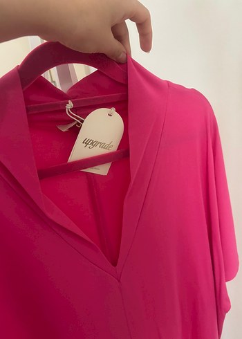 Pembe V Yakalı Salaş Bluz - Görsel 4