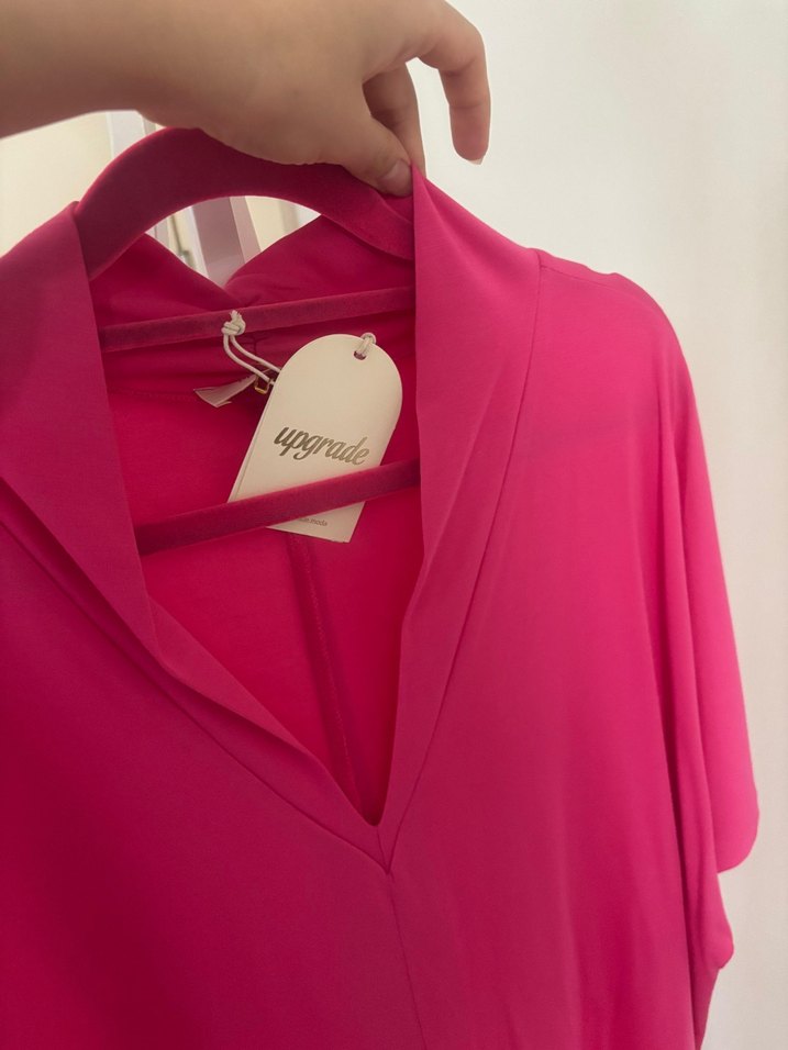 Pembe V Yakalı Salaş Bluz - Görsel 4