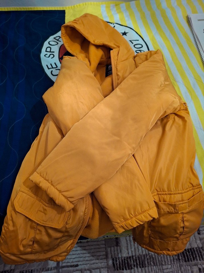 Parlak Sarı Erkek Çocuk Kapüşonlu Yağmurluk - Görsel 3