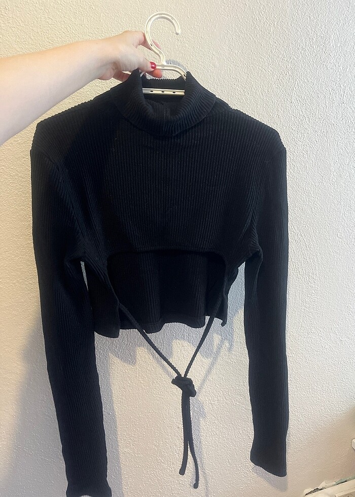 Sırt dekolteli üst - Görsel 2