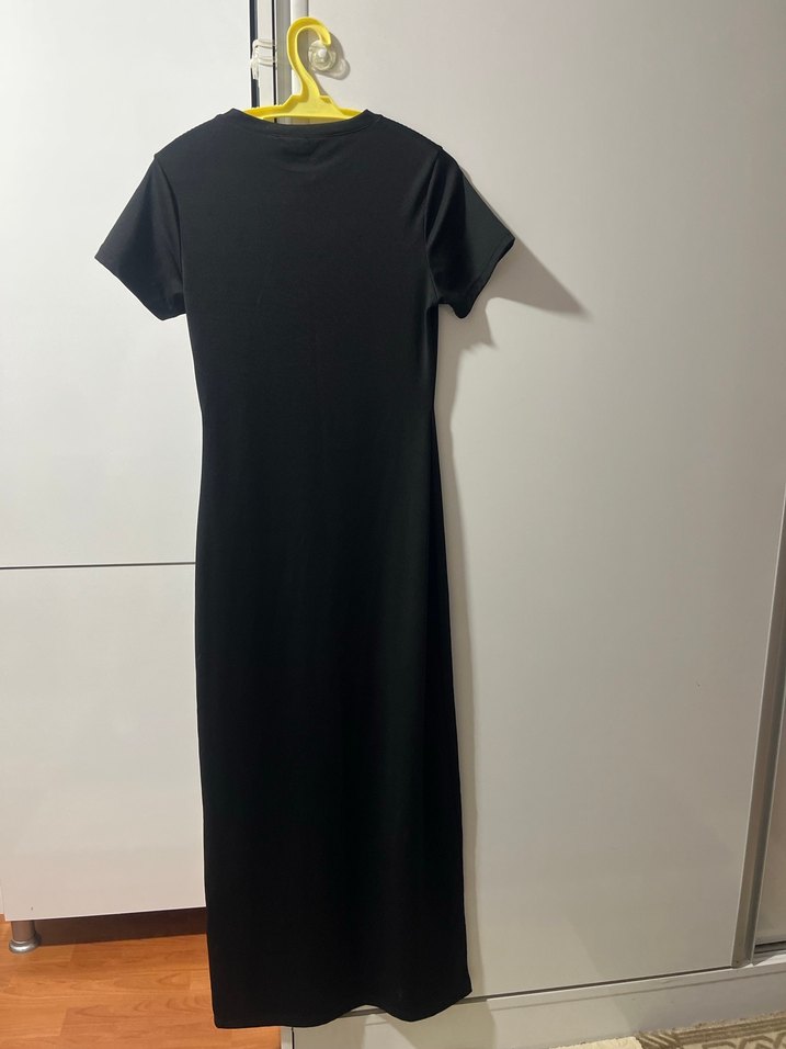 Siyah Kısa Kollu Uzun Elbise - Görsel 3