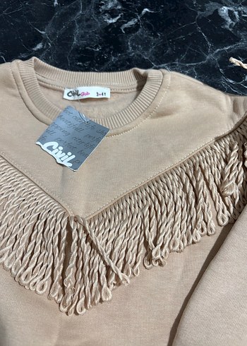 Püsküllü Kız Sweatshirt - Görsel 3