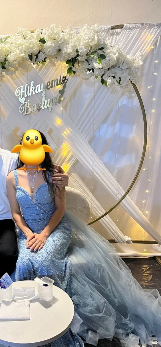 Uzun boncuklu balık model arkası tül nişan elbisesi - Görsel 3