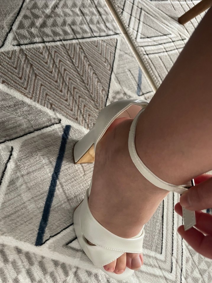 Beyaz Dolgu Topuklu Kadın Abiye Ayakkabı - Görsel 4