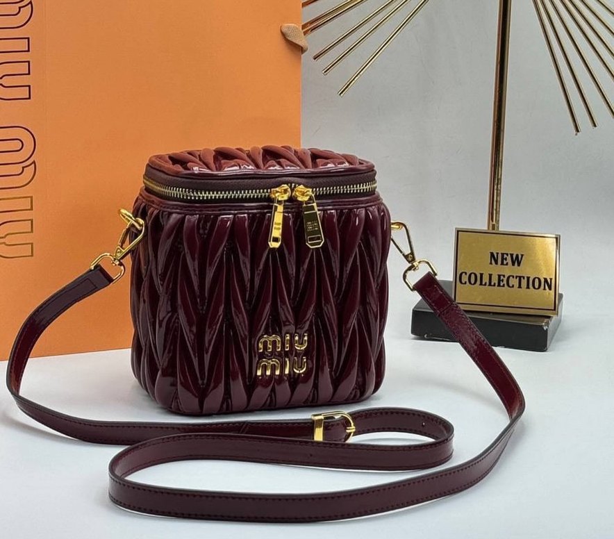 Bej Deri Nakışlı Fermuarlı Kadın Çantası - Görsel 3