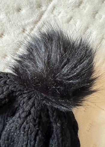 Siyah Örgü Kadın Bere Ponponlu - Görsel 2