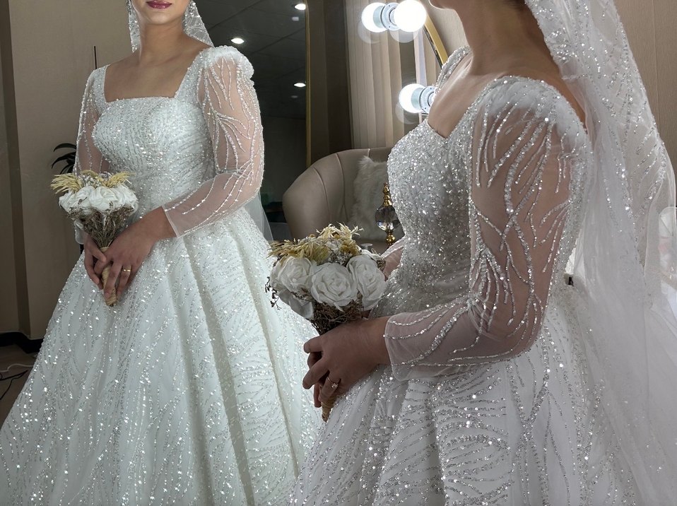 Işıltılı Uzun Kollu Prenses Gelinlik - Görsel 5