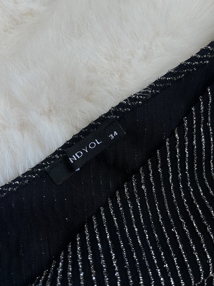 Siyah simli takım - Görsel 4