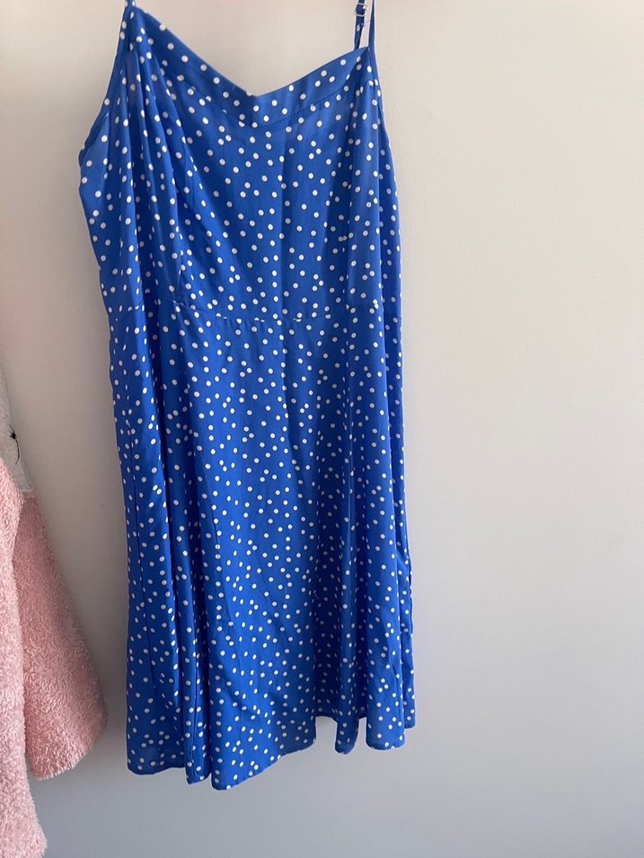 LC waikiki Mavi İpli Askılı Midi Elbise - Görsel 3