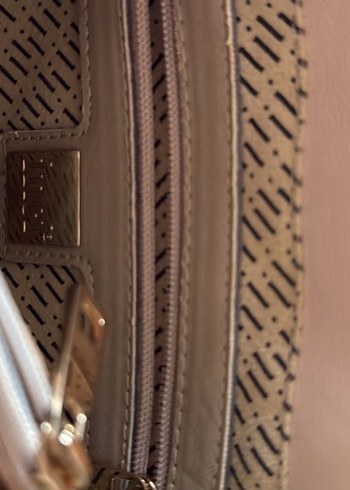 SIRT CANTASI INCI MARKA
Bej Deri Kadın Sırt Çantası - Görsel 6