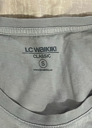 LC Waikiki marka kolsuz spor tişört - Görsel 3