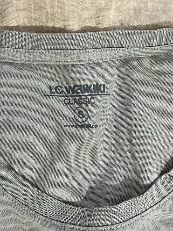 LC Waikiki marka kolsuz spor tişört - Görsel 3