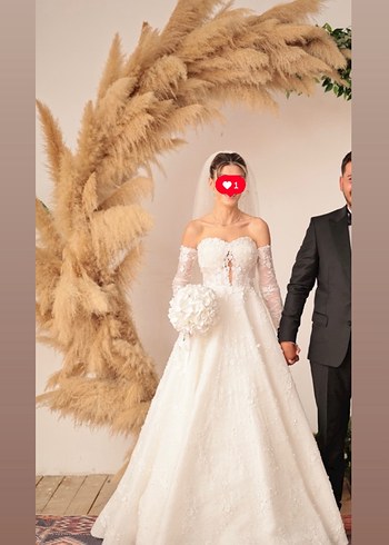 Straplez Uzun Beyaz Çiçekli Gelinlik - Görsel 3