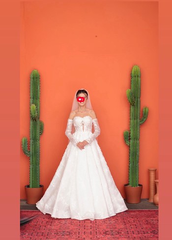 Straplez Uzun Beyaz Çiçekli Gelinlik - Görsel 7