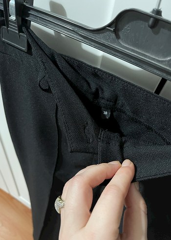 Siyah Pilili Kadın Kumaş Pantolon - Görsel 2