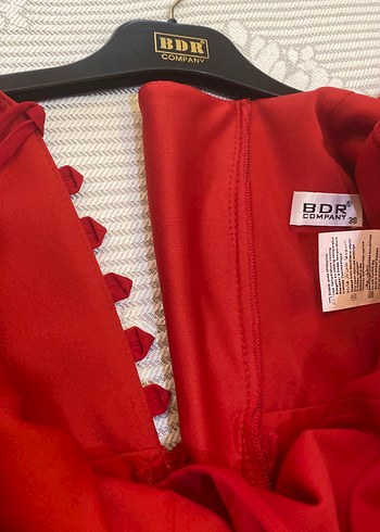 Kırmızı Drapeli Uzun Abiye Elbise - Görsel 3