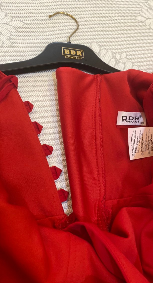 Kırmızı Drapeli Uzun Abiye Elbise - Görsel 3