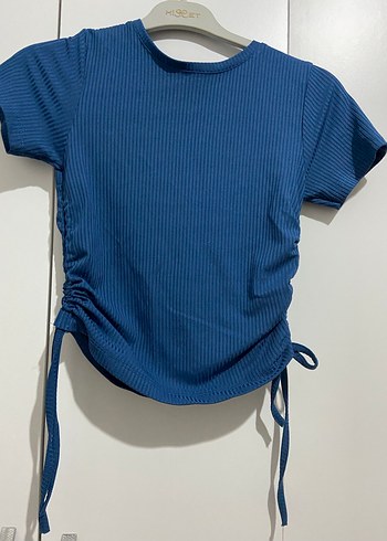 Yan Bağcıklı Lacivert Crop Top - Görsel 2