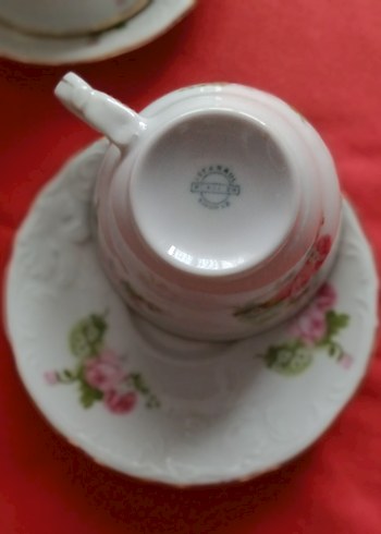 Çiçek Desenli Beyaz Porselen Çay Takımı - Görsel 6