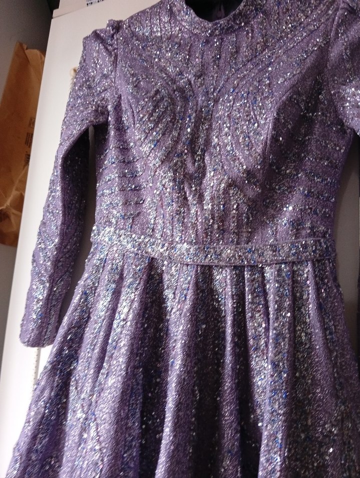 Uzun Kollu Parlak Mor Abiye Elbise - Görsel 2