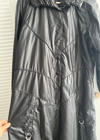 Uzun Siyah Kadın Yağmurluk Mont - Görsel 5