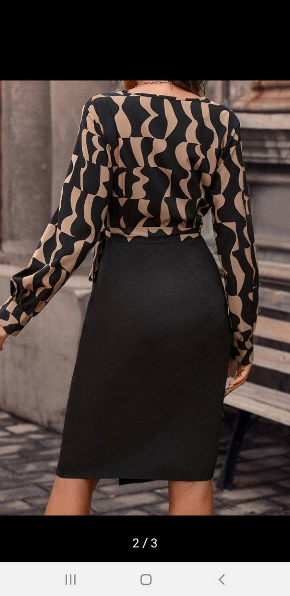 Siyah Zebra Desenli V Yaka Kemerli Elbise - Görsel 2