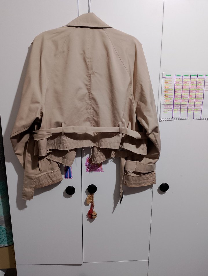 Bej Kısa Kesim Kadın Trençkot - Görsel 2