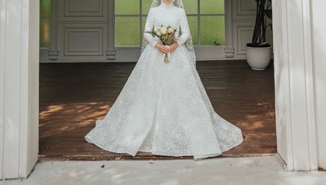 Uzun Kollu Yüksek Yakalı Vintage Prenses Gelinlik - Görsel 2