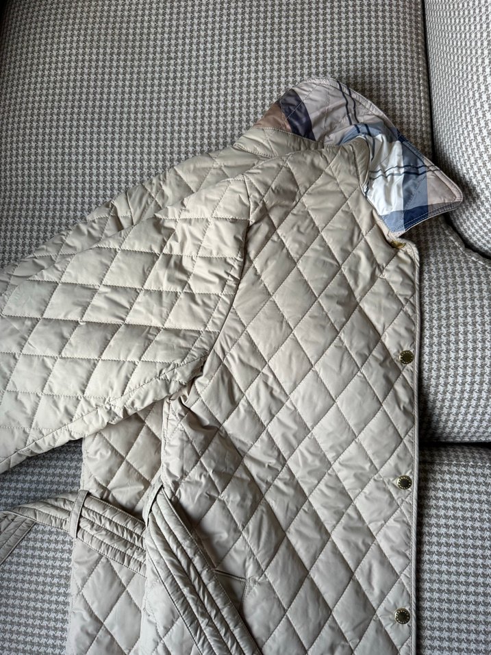 Bej Kapitone Uzun Kollu Kemerli Kadın Ceket - Görsel 3