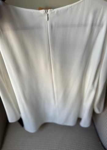 Emporio Armani Kadın Ekru Uzun Kollu Dökümlü Bluz - Görsel 2