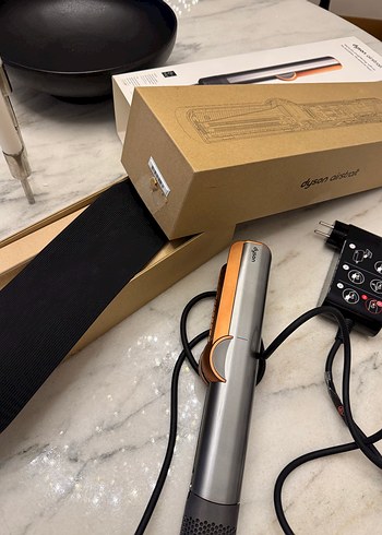 Dyson Airstrait ÇOK AZ KULLANILMIŞ - Görsel 3