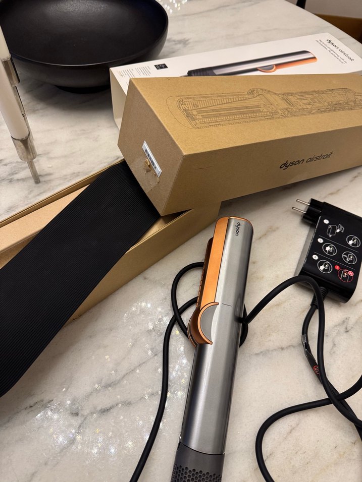 Dyson Airstrait ÇOK AZ KULLANILMIŞ - Görsel 3