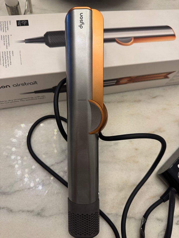 Dyson Airstrait ÇOK AZ KULLANILMIŞ - Görsel 2