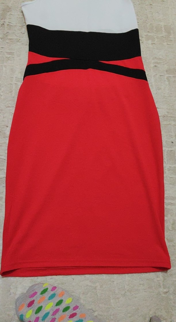 Kolsuz Kırmızı Kalem Elbise - Görsel 3