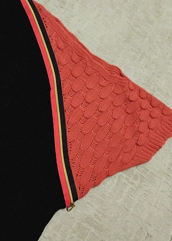 Kırmızı Siyah Örgü Kolsuz Balıkçı Yaka Kazak - Görsel 2