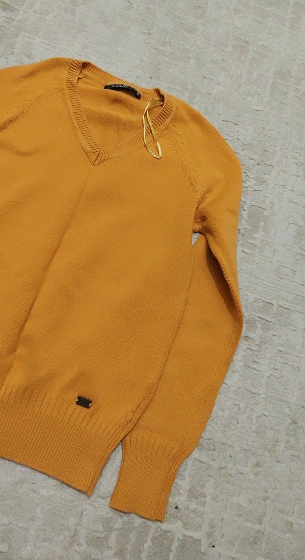 Sarı V Yaka Örgü Kadın Kazak - Görsel 2