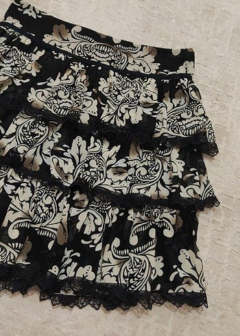 Siyah Desenli Fırfırlı Mini Etek - Görsel 2