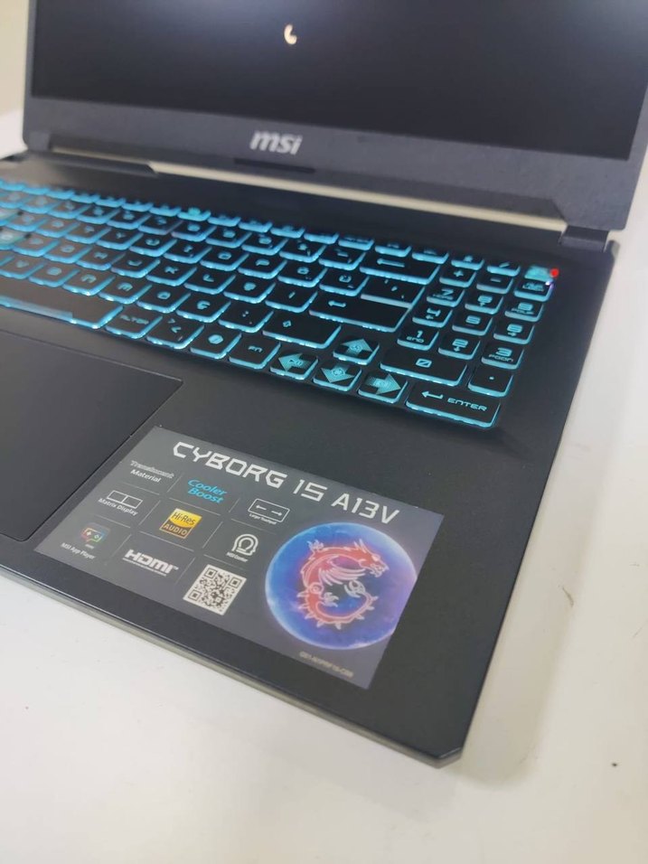 Mavi MSI Cyborg 15 Dizüstü Bilgisayar - Görsel 2